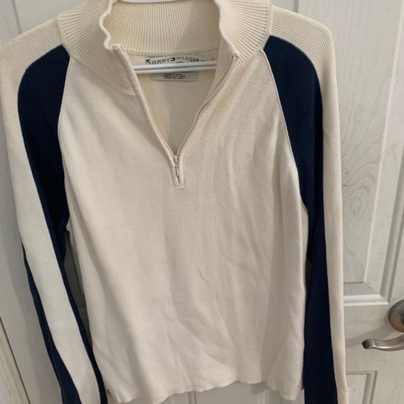 Sweater - Picture 1 of 5